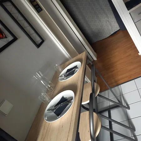 Memorial 2-4pers Apartman *